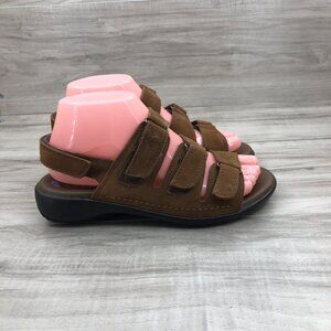 Dr. Scholl's Sandals Women's 6.5 Sissy Nubuck Leather Hook and Loop Strappy